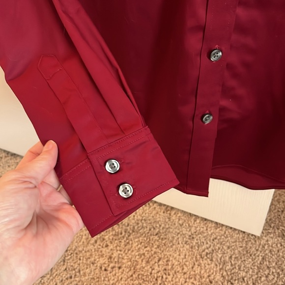 NEW Banana Republic Long Sleeve Non-Iron Button Up Dress Shirt Women’s Size 4 - Picture 4 of 5